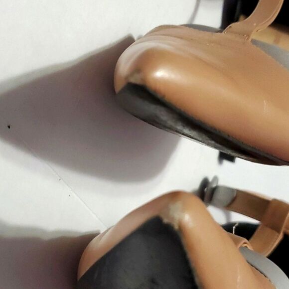 Tommy Hilfiger Arianna Color Block Classic Modest Heels - Picture 14 of 14